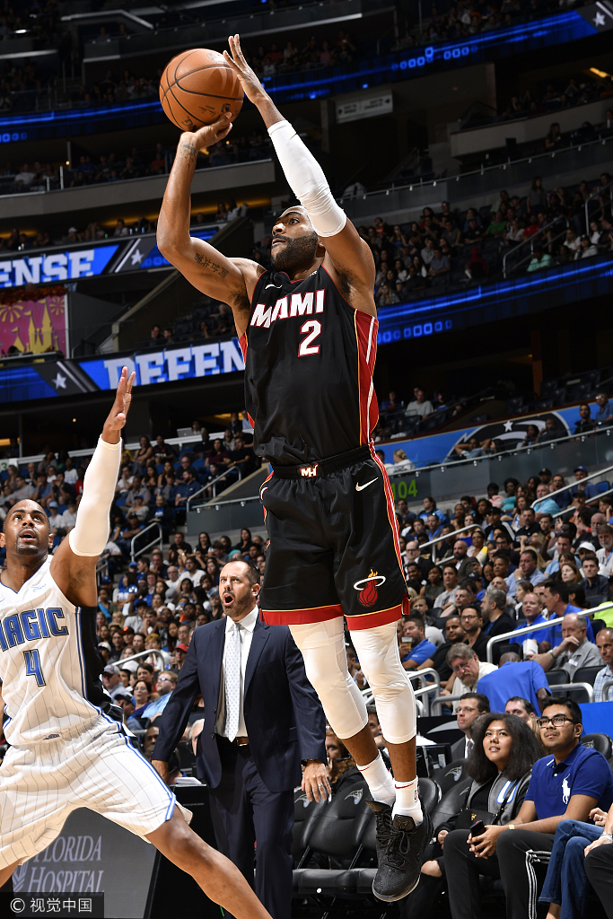 热火反弹成功挫败魔术,激烈争斗收获终极胜利 热火反弹成功挫败魔术,激烈争斗收获终极胜利